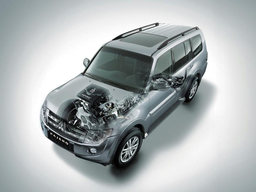  Mitsubishi Pajero 5-Door 2011 года  (фото 4 из 19)